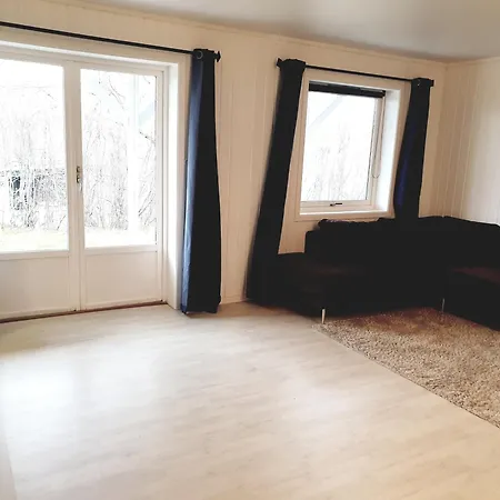 Spacious 2 Bedroom In Arendal. 아파트 아렌달