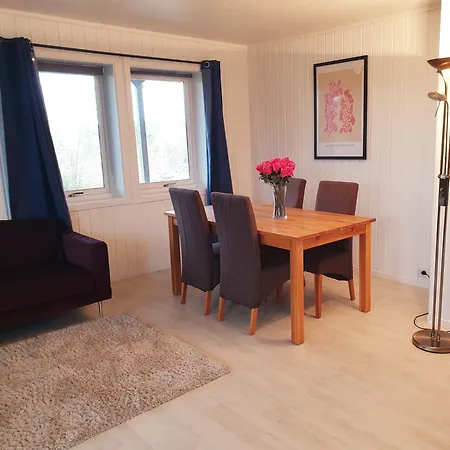 Spacious 2 Bedroom In Arendal. * 아렌달